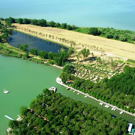 Mobile Standard With Covered Veranda Near Trasimeno Tuoro sul Trasimeno